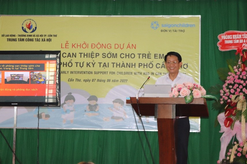 Ông Hồ Thanh Hải Giám đốc Trung tâm Công tác xã hội, Trưởng ban quản lý dự án đã phát biểu giới thiệu về dự án